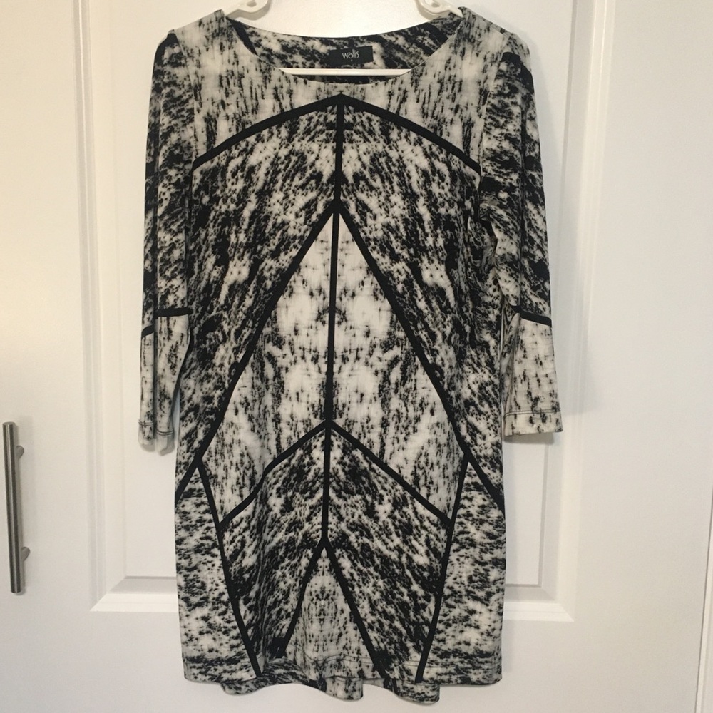 Wallis graphic print stretchy mini dress| Size S| Black and white